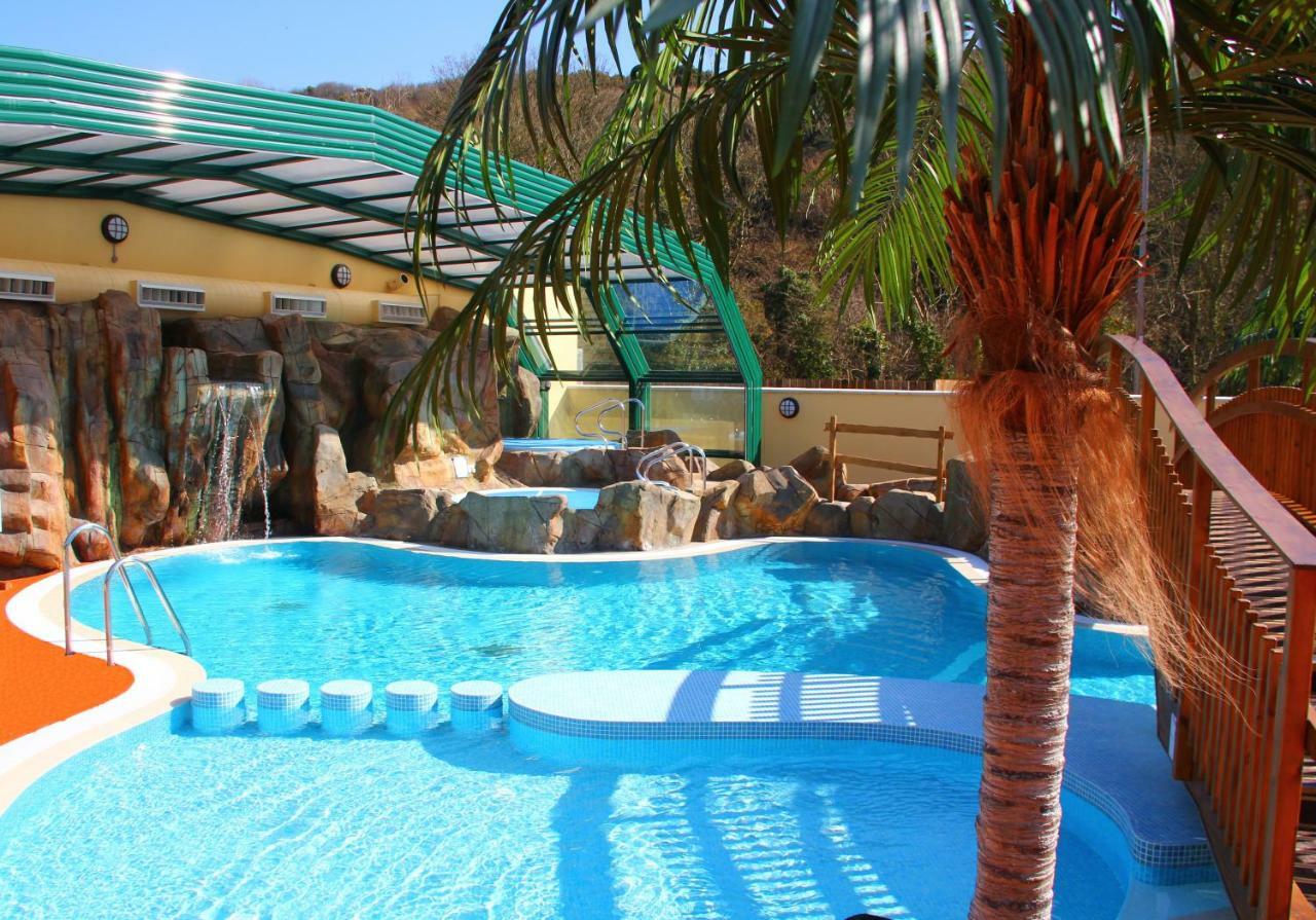 Cardigan Bay Holiday Park Dış mekan fotoğraf